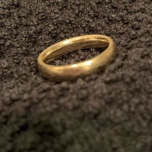 14k gold wedding band - comfort fit - size 7